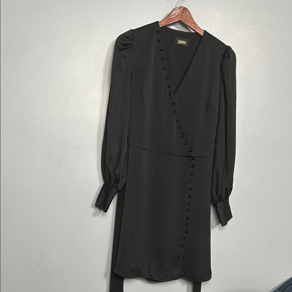 Alexia Admor Ayra Black Belted Wrap Dress size Large - Picture 1 of 16